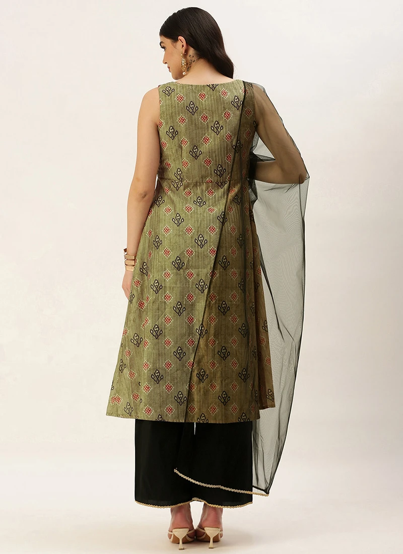 Dupatta From Black N Green Printed Art Silk Anarkali Set After Six Wear 4 Dupatta From Black N Green Printed Art Silk Anarkali Set After Six Wear - Image 4