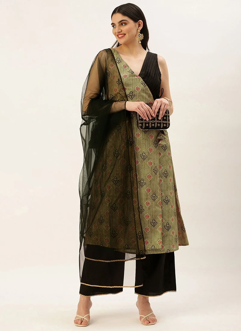 Dupatta From Black N Green Printed Art Silk Anarkali Set After Six Wear 3 Dupatta From Black N Green Printed Art Silk Anarkali Set After Six Wear - Image 3