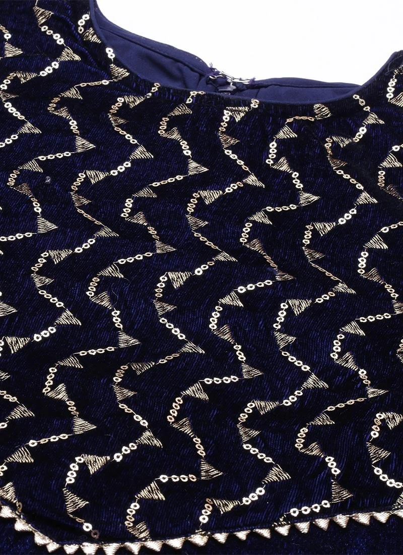 Dupatta From Blue Velvet Embroidered Straight Pant Suit After Six Wear 8 Dupatta From Blue Velvet Embroidered Straight Pant Suit After Six Wear - Image 8