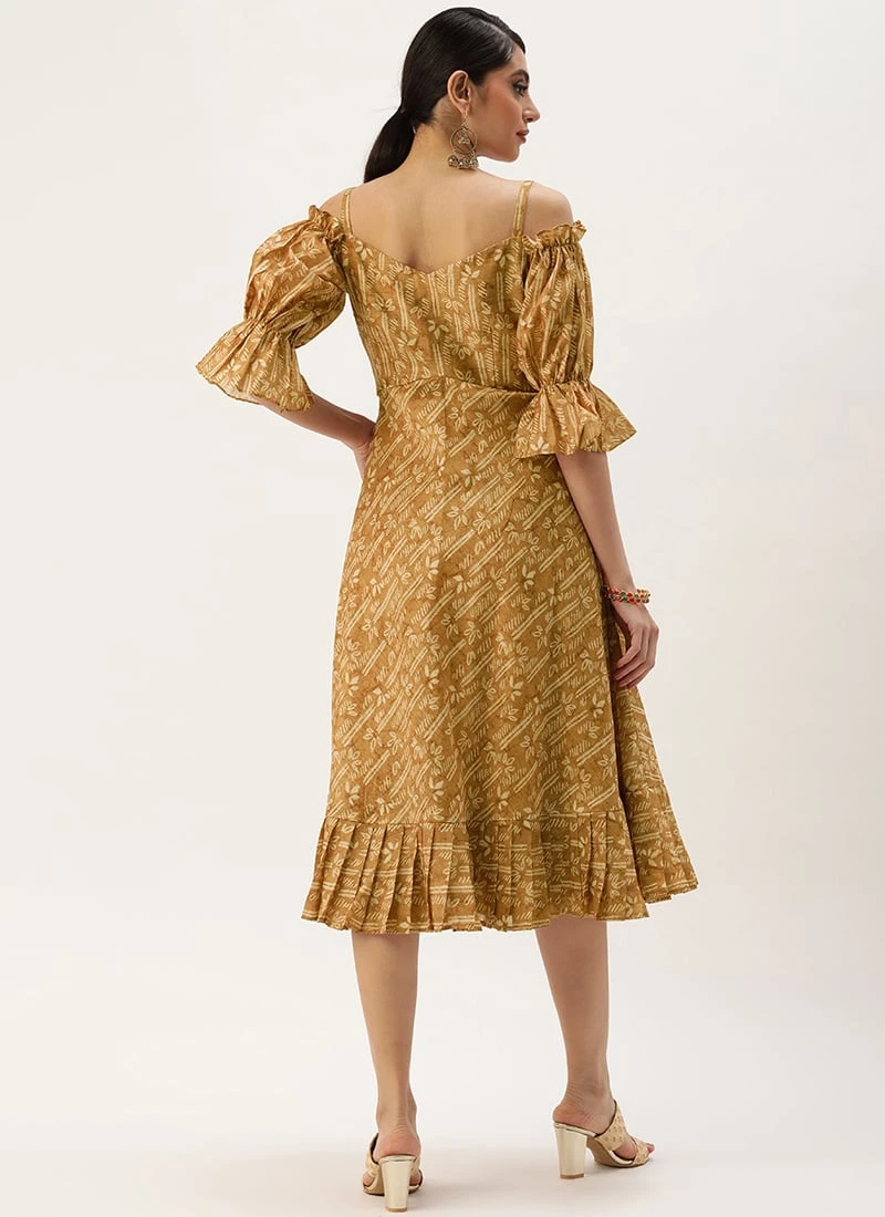 Green Printed Art Silk Cotton Maxi Dress After Six Wear 4 Green Printed Art Silk Cotton Maxi Dress After Six Wear - Image 4