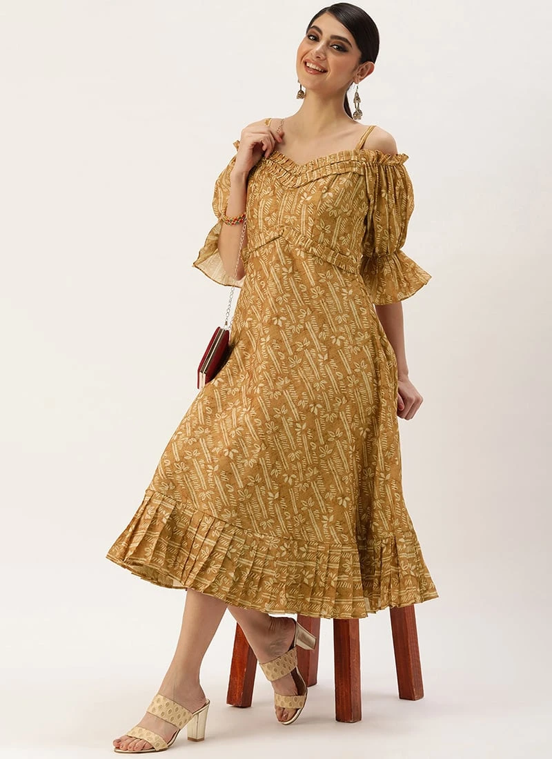 Green Printed Art Silk Cotton Maxi Dress After Six Wear 3 Green Printed Art Silk Cotton Maxi Dress After Six Wear - Image 3