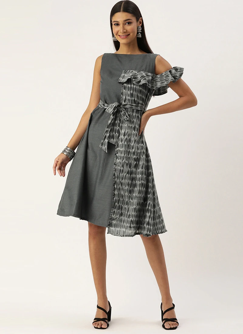 Grey Rayon Printed Boat Neck Dress After Six Wear 3 Grey Rayon Printed Boat Neck Dress After Six Wear - Image 3